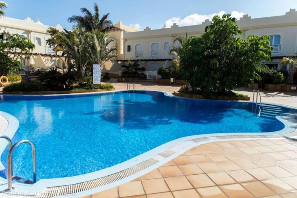 Casa Donn - El Sultan 63 - Luxury 3 Bed Villa With Fast Fibre Internet คอร์ราเลโฮ ภายนอก รูปภาพ