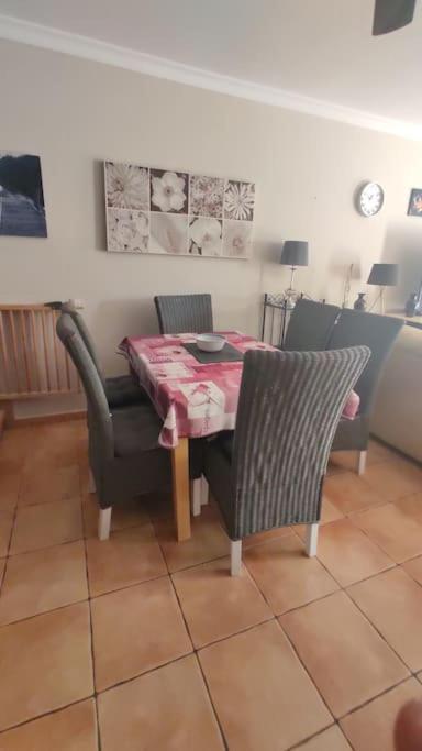 Casa Donn - El Sultan 63 - Luxury 3 Bed Villa With Fast Fibre Internet คอร์ราเลโฮ ภายนอก รูปภาพ